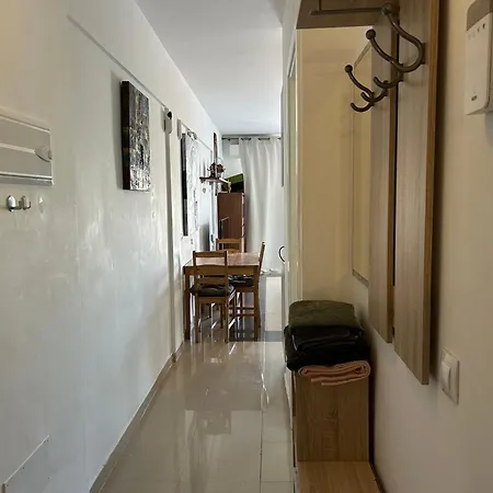 Apartament 3 Min. From The *
